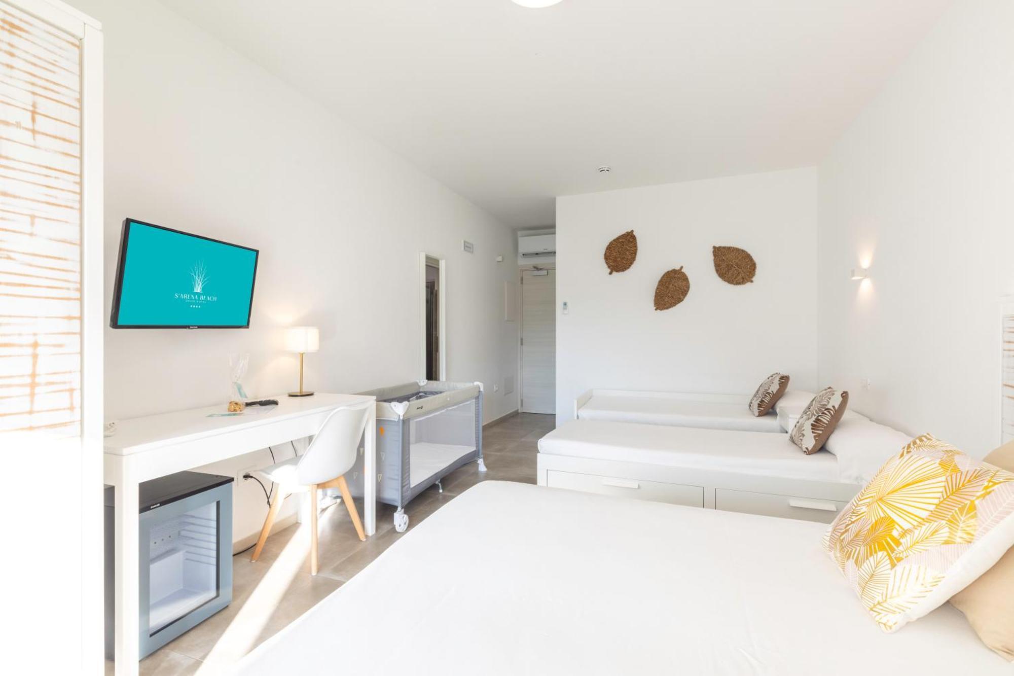 Hotel S'Arena Beach La Caletta Exterior photo