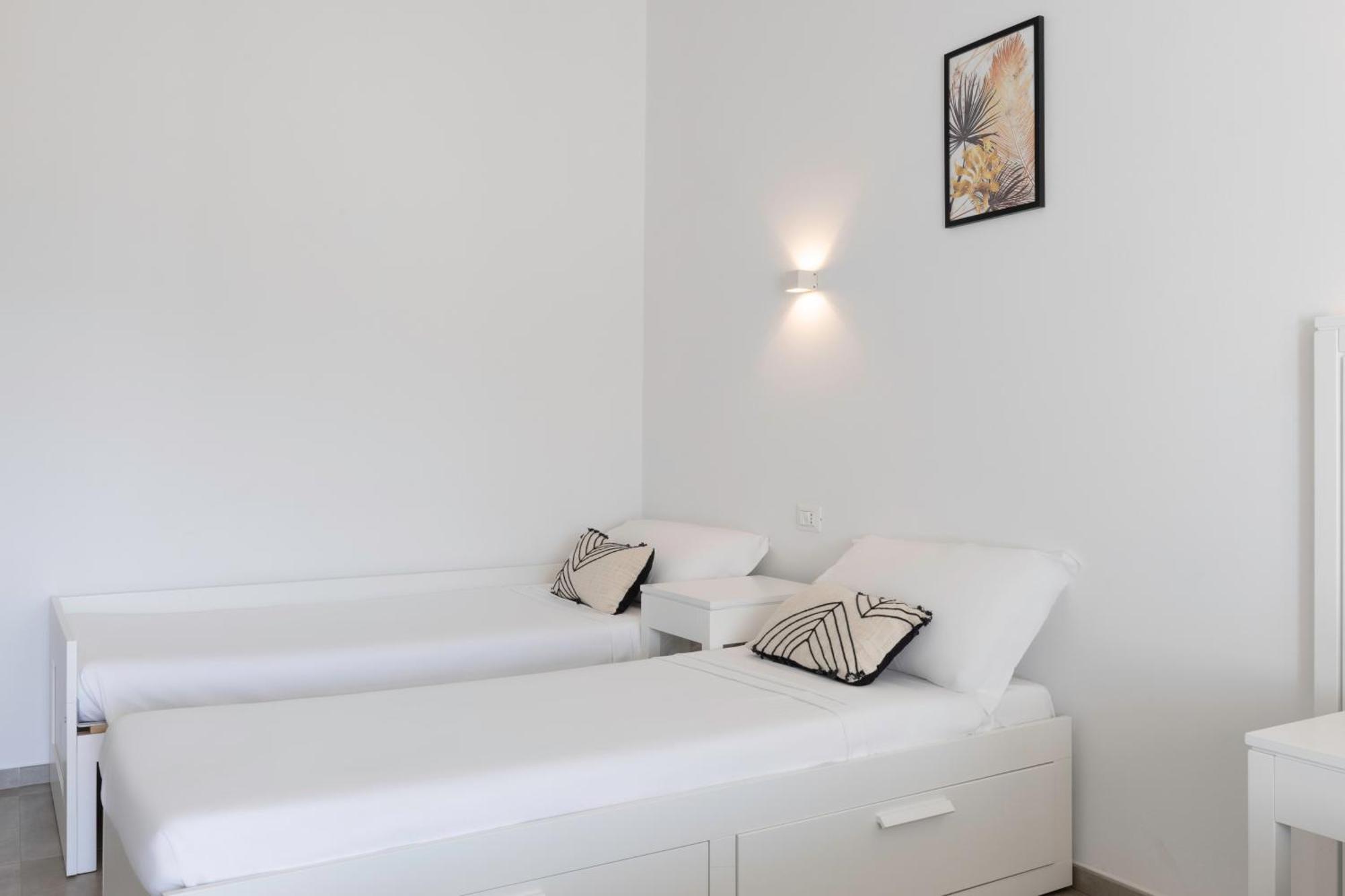 Hotel S'Arena Beach La Caletta Exterior photo